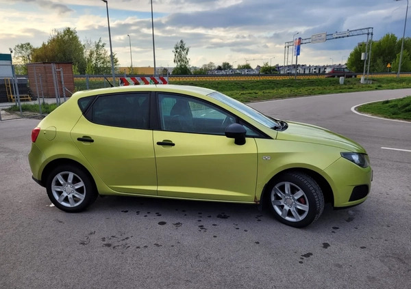 Seat Ibiza cena 15000 przebieg: 131034, rok produkcji 2009 z Warszawa małe 121